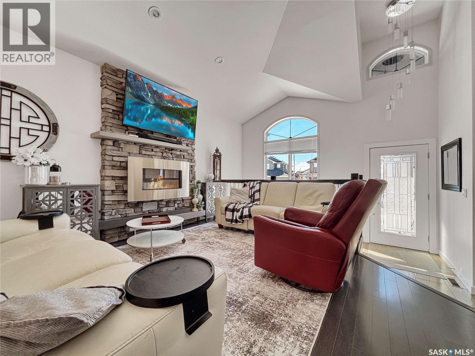 451 Hastings CRESCENT - photo 4