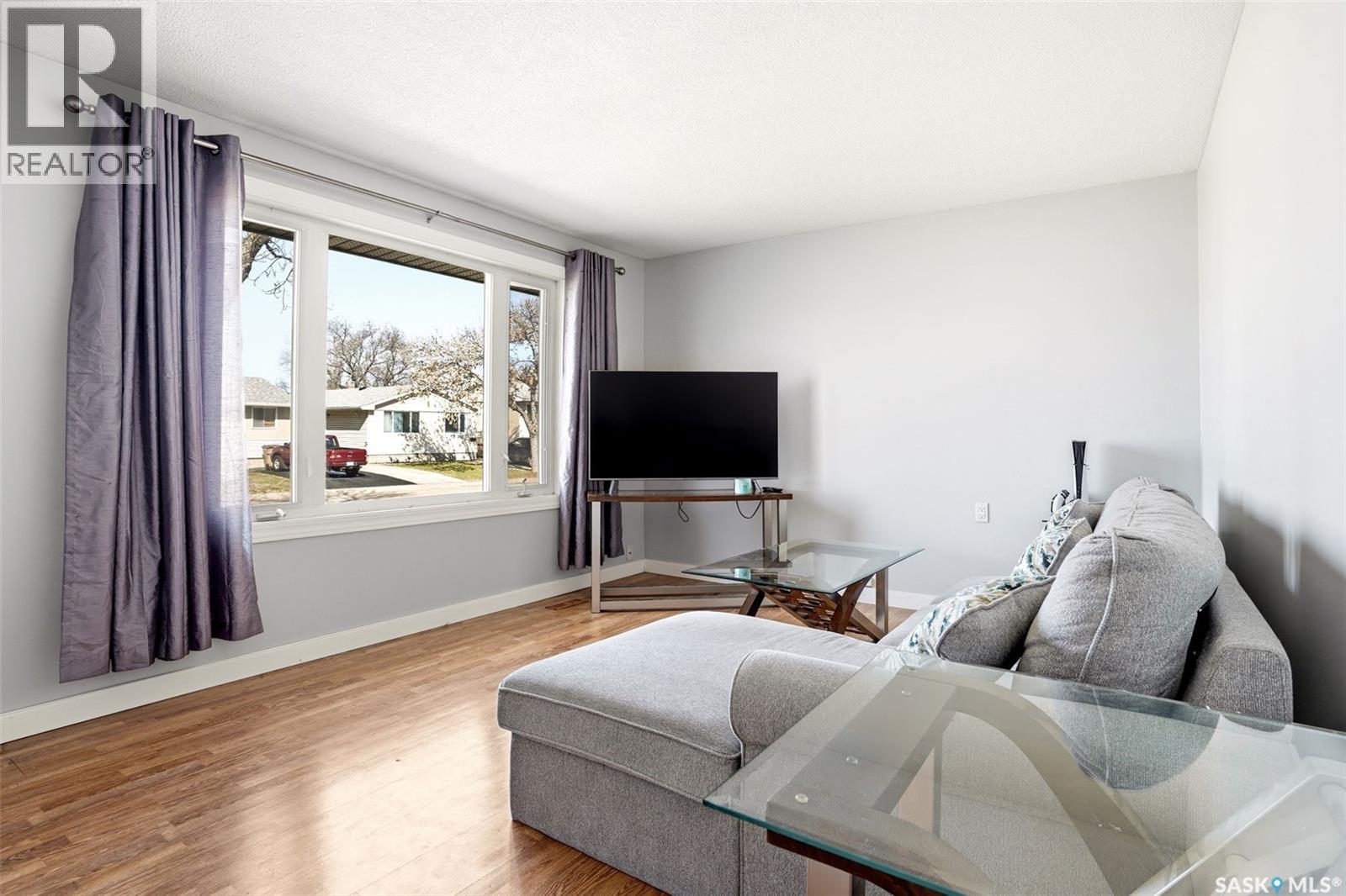 87 Carmichael ROAD - Image 2