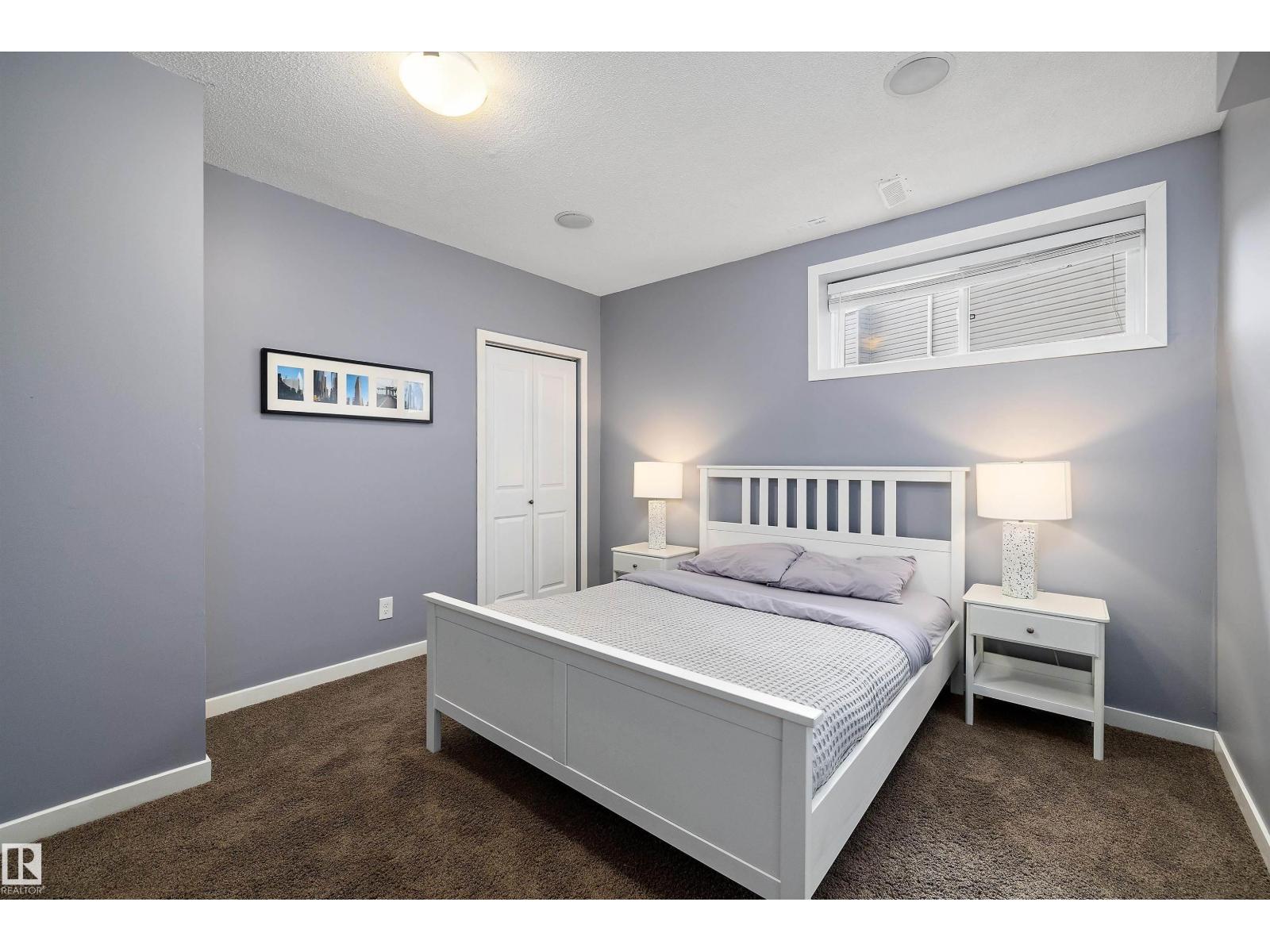 1586 Chapman WY SW, Edmonton