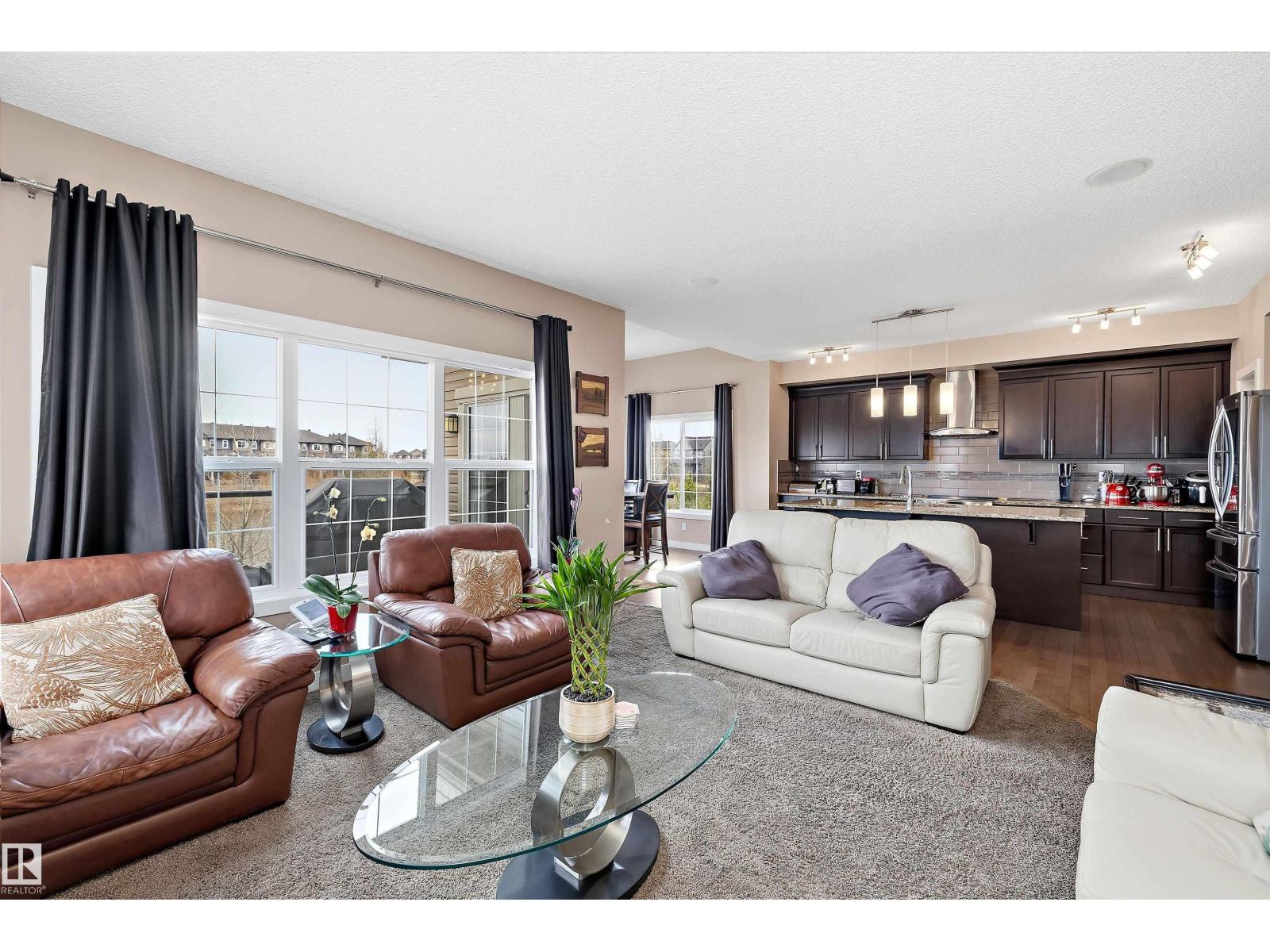 1586 Chapman WY SW, Edmonton