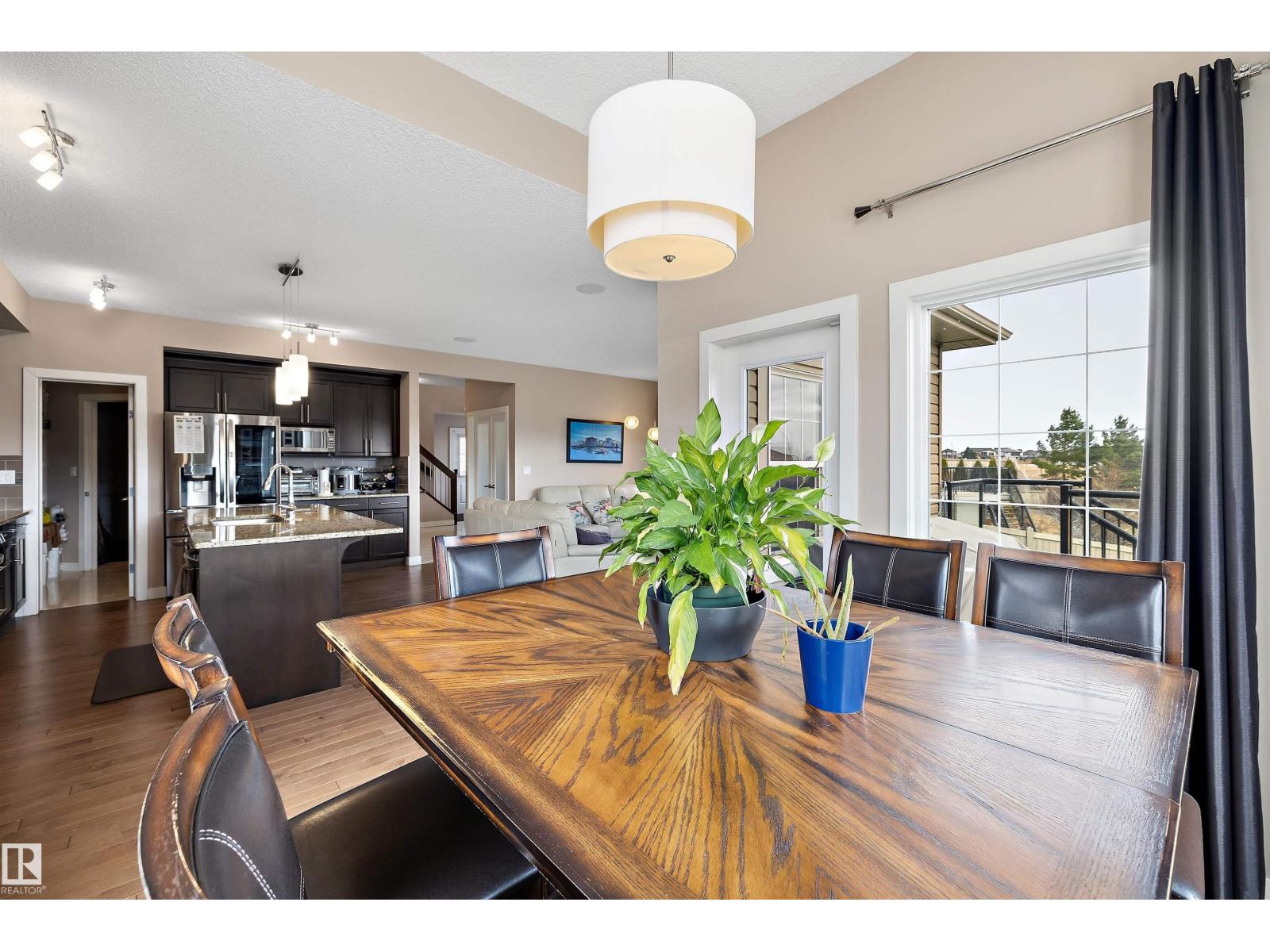 1586 Chapman WY SW, Edmonton