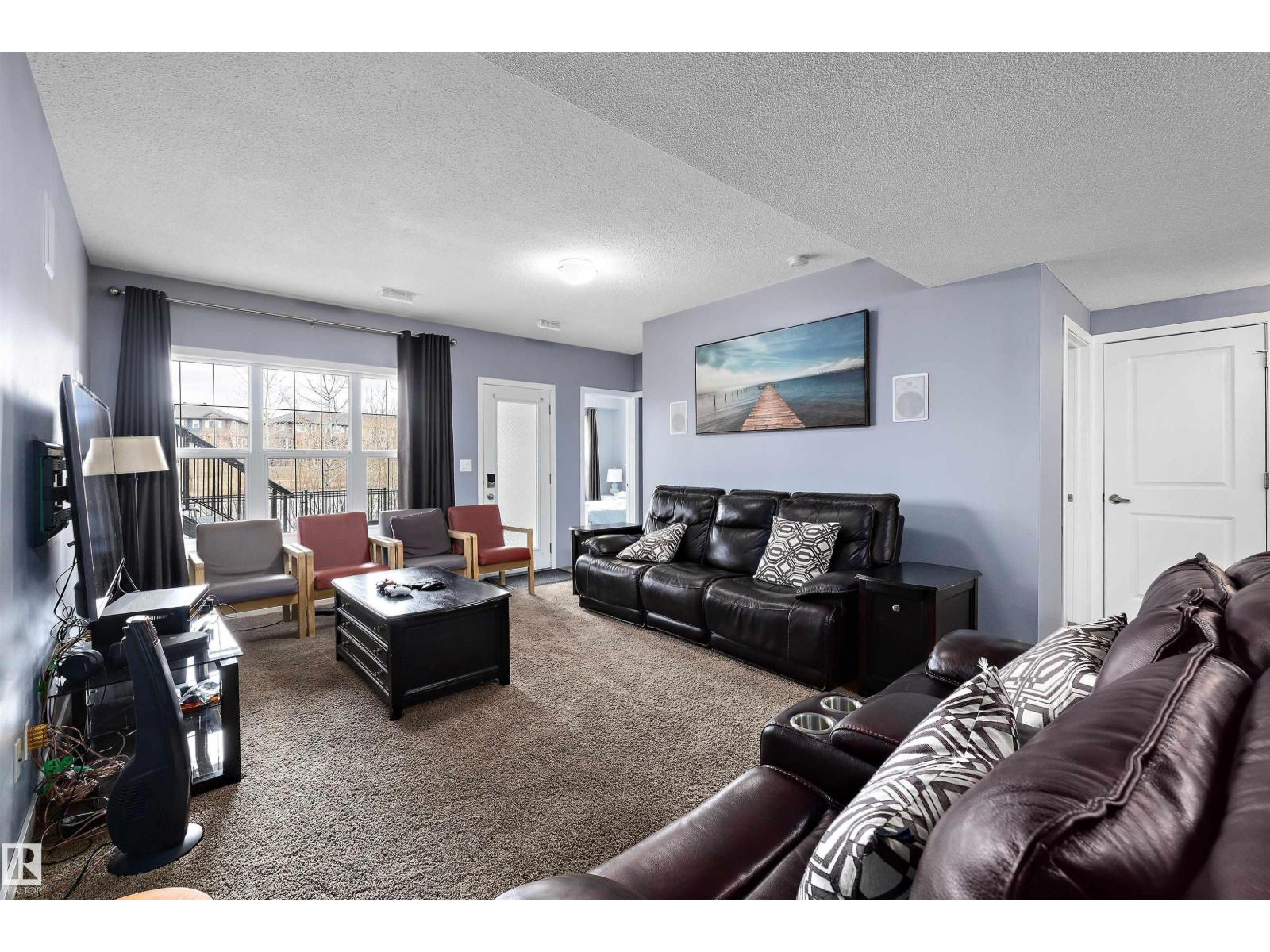 1586 Chapman WY SW, Edmonton