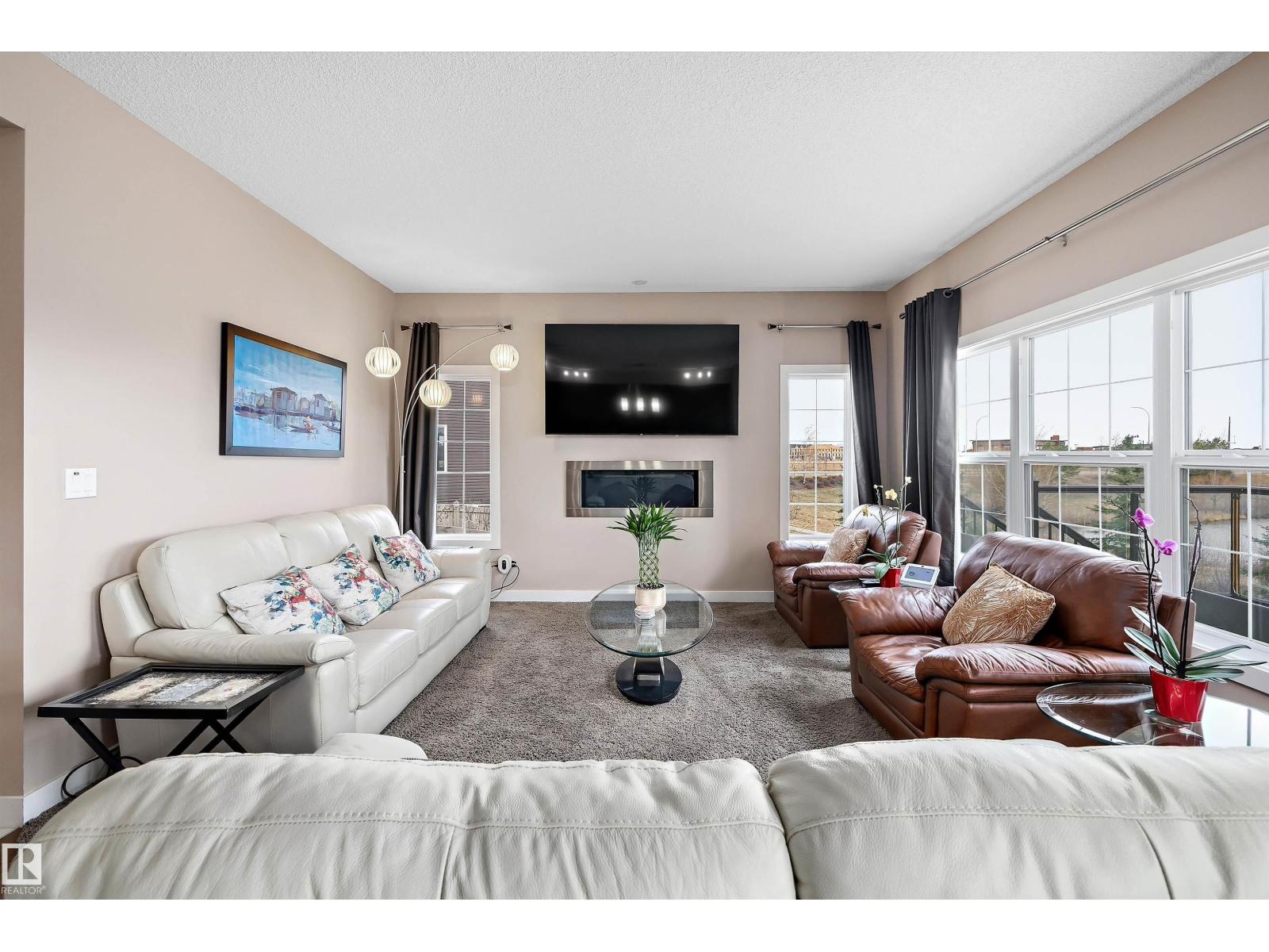 1586 Chapman WY SW, Edmonton