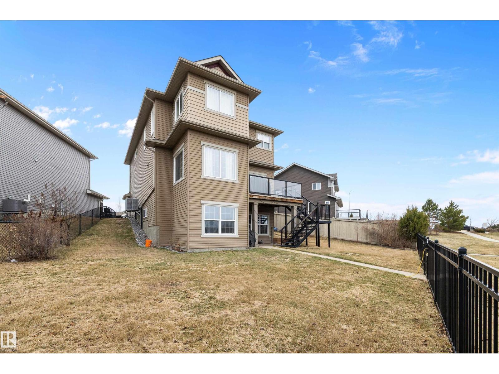 1586 Chapman WY SW, Edmonton