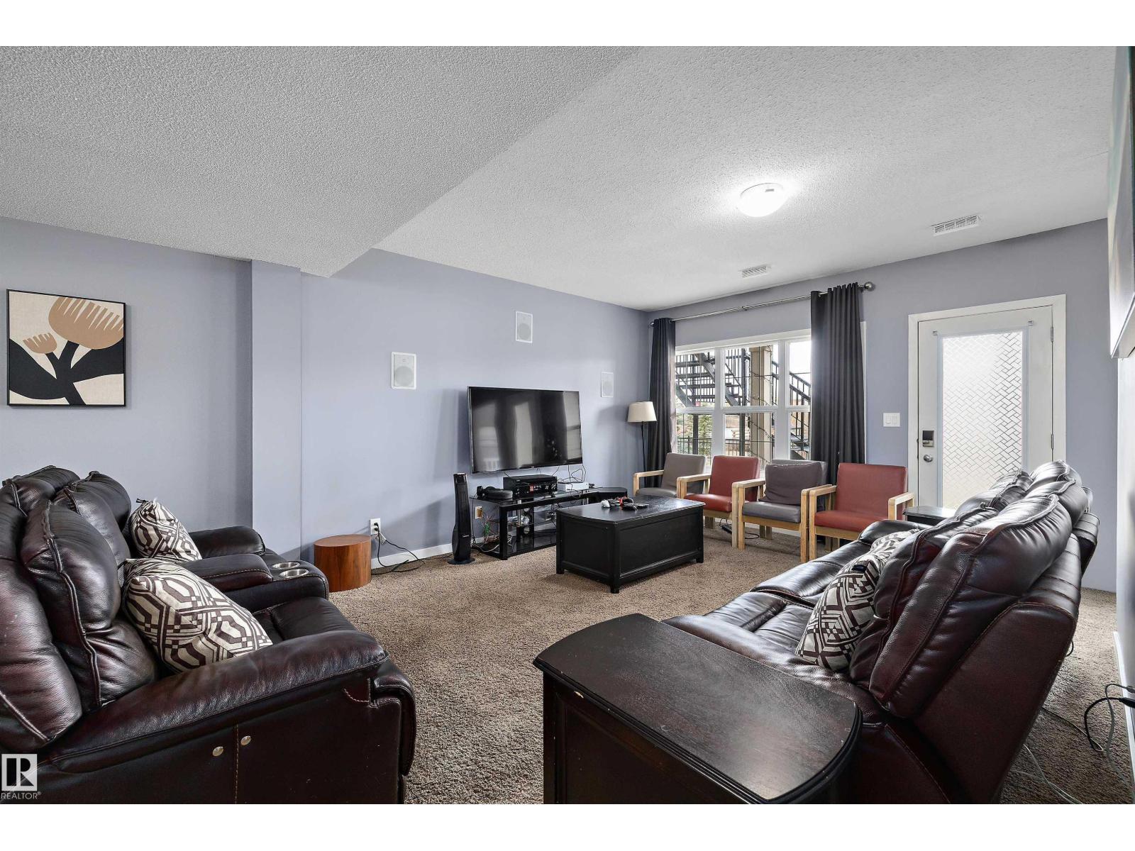 1586 Chapman WY SW, Edmonton