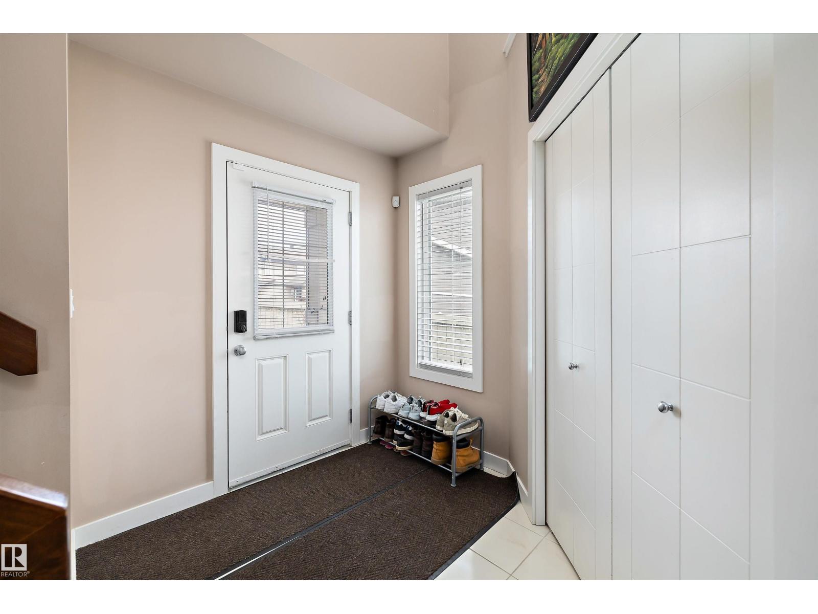 1586 Chapman WY SW, Edmonton