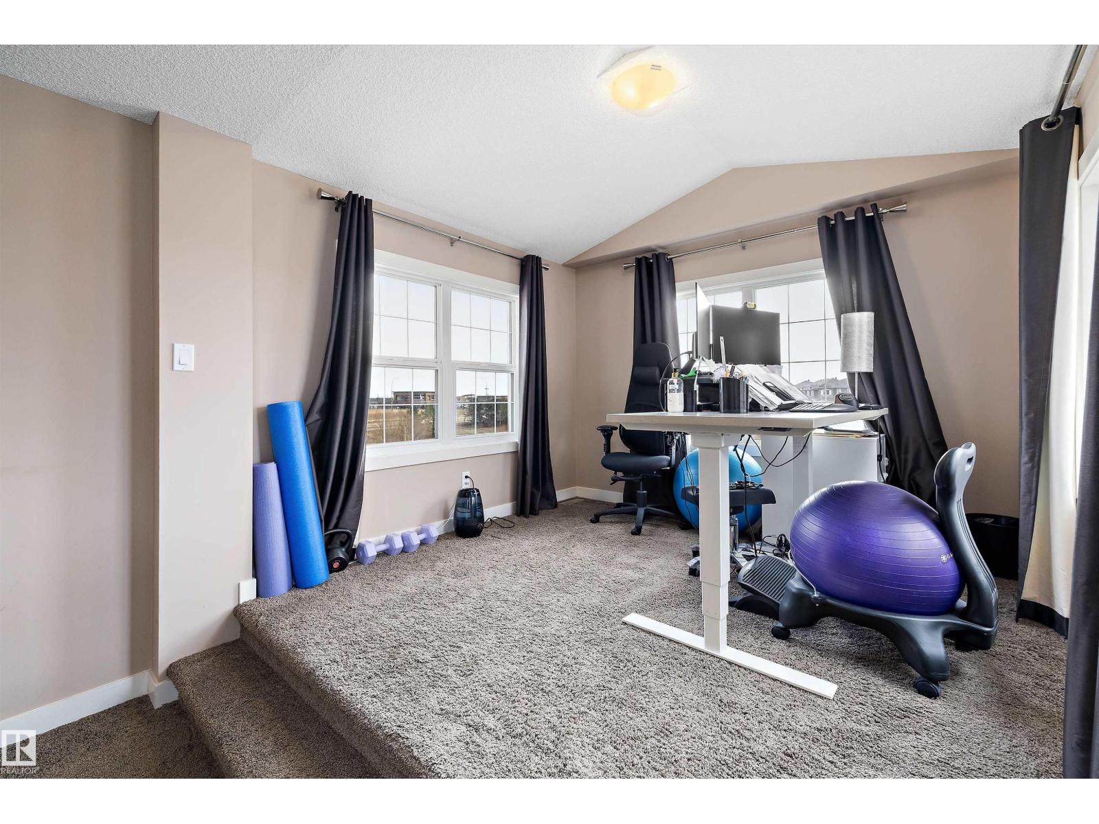 1586 Chapman WY SW, Edmonton