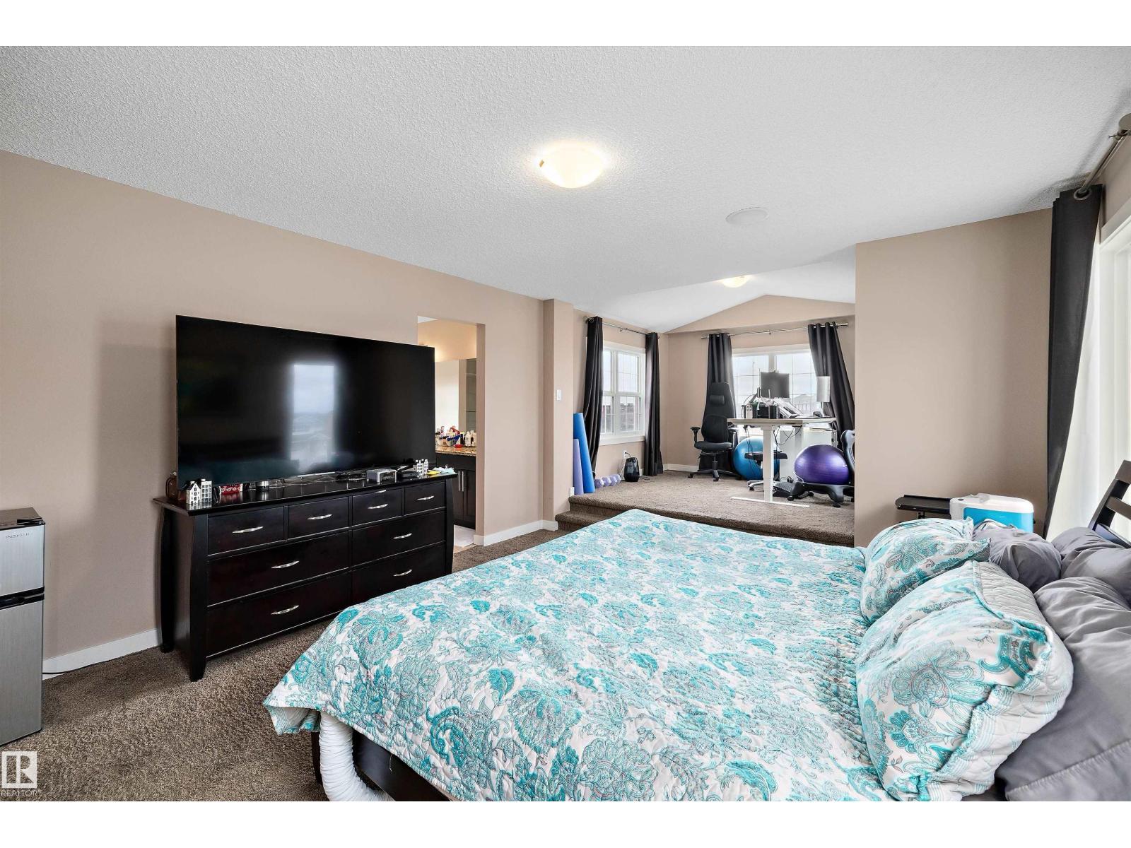 1586 Chapman WY SW, Edmonton