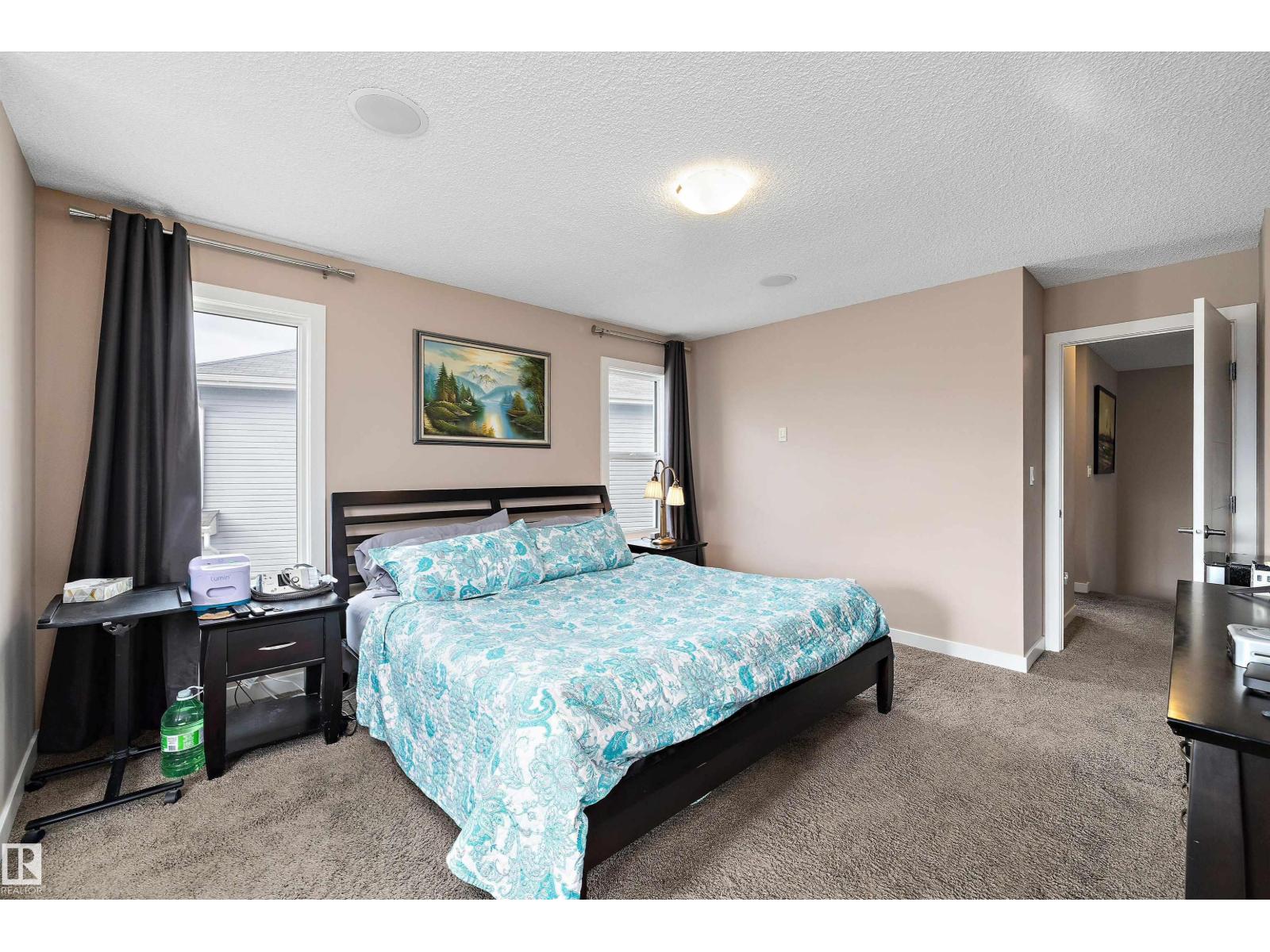 1586 Chapman WY SW, Edmonton