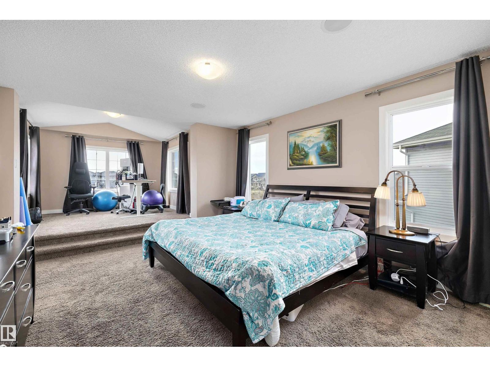 1586 Chapman WY SW, Edmonton