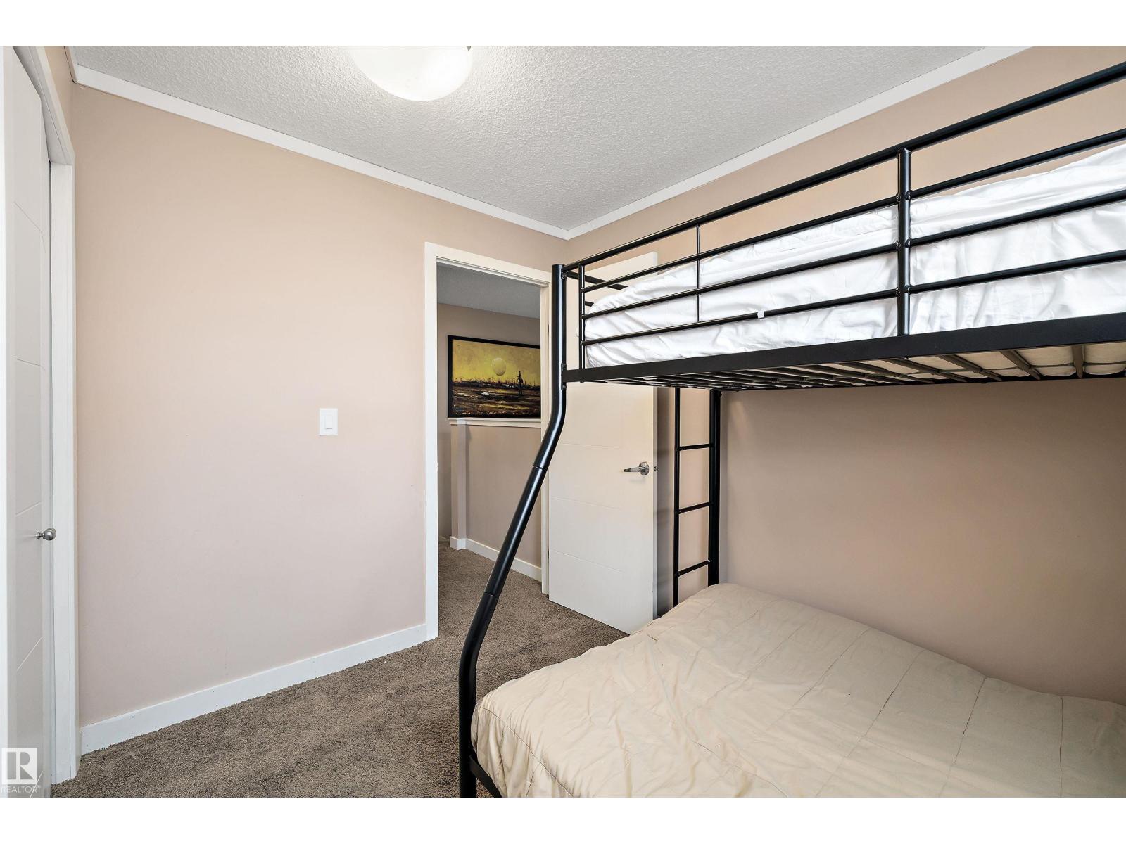 1586 Chapman WY SW, Edmonton