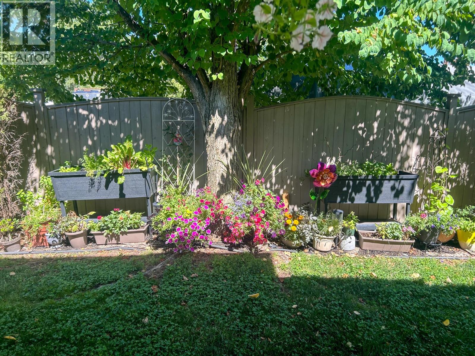 103 4049 Lakeshore Road, Kelowna