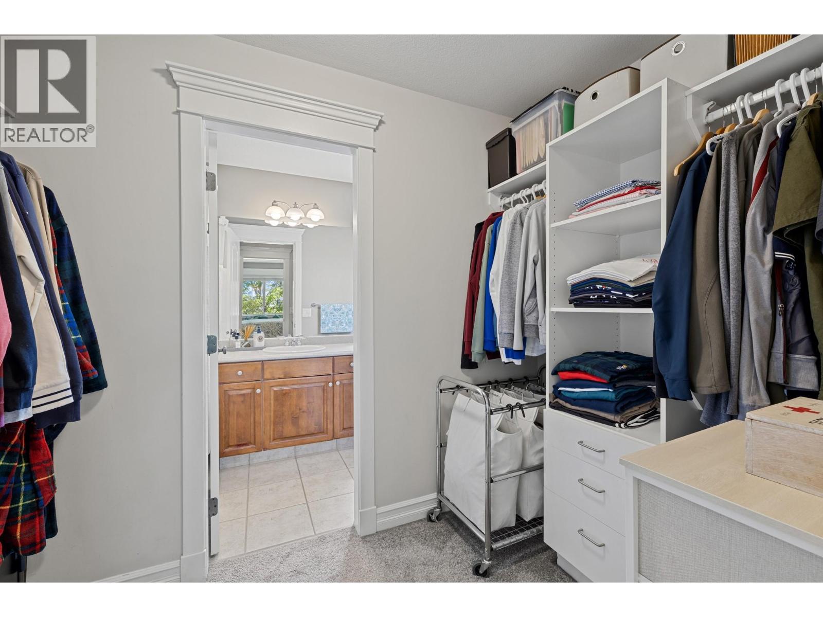 103 4049 Lakeshore Road, Kelowna