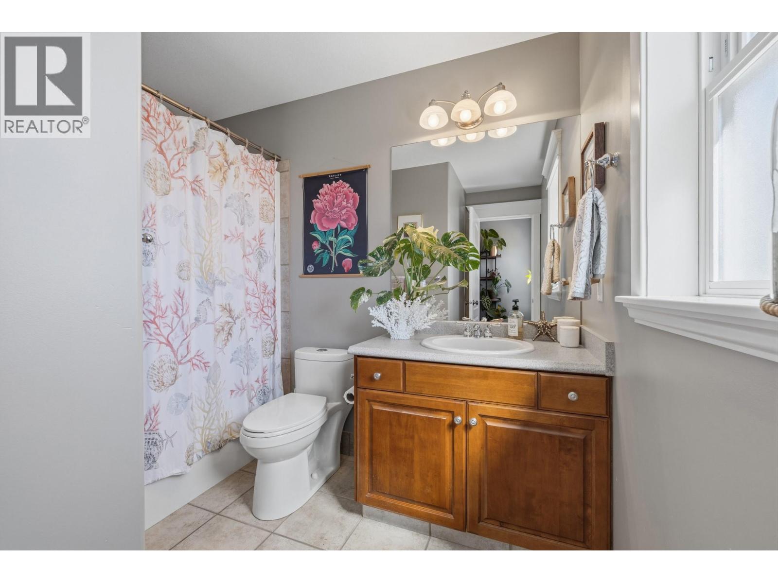 103 4049 Lakeshore Road, Kelowna