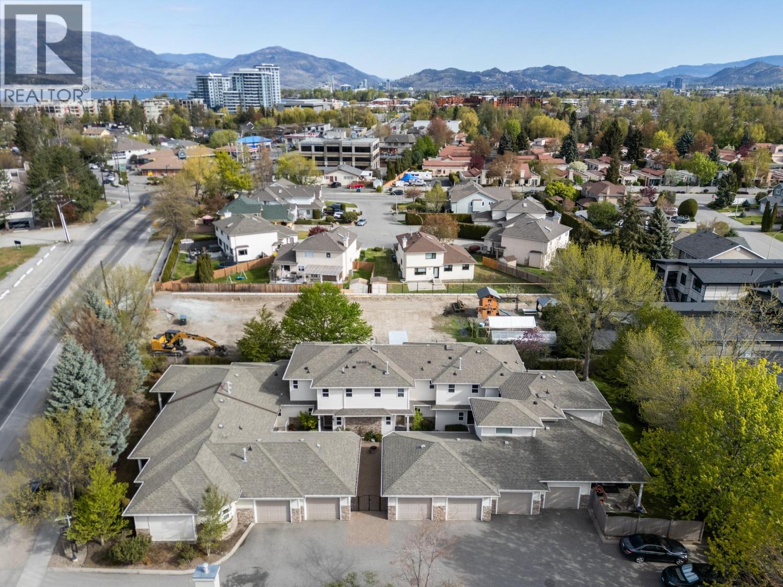 103 4049 Lakeshore Road, Kelowna