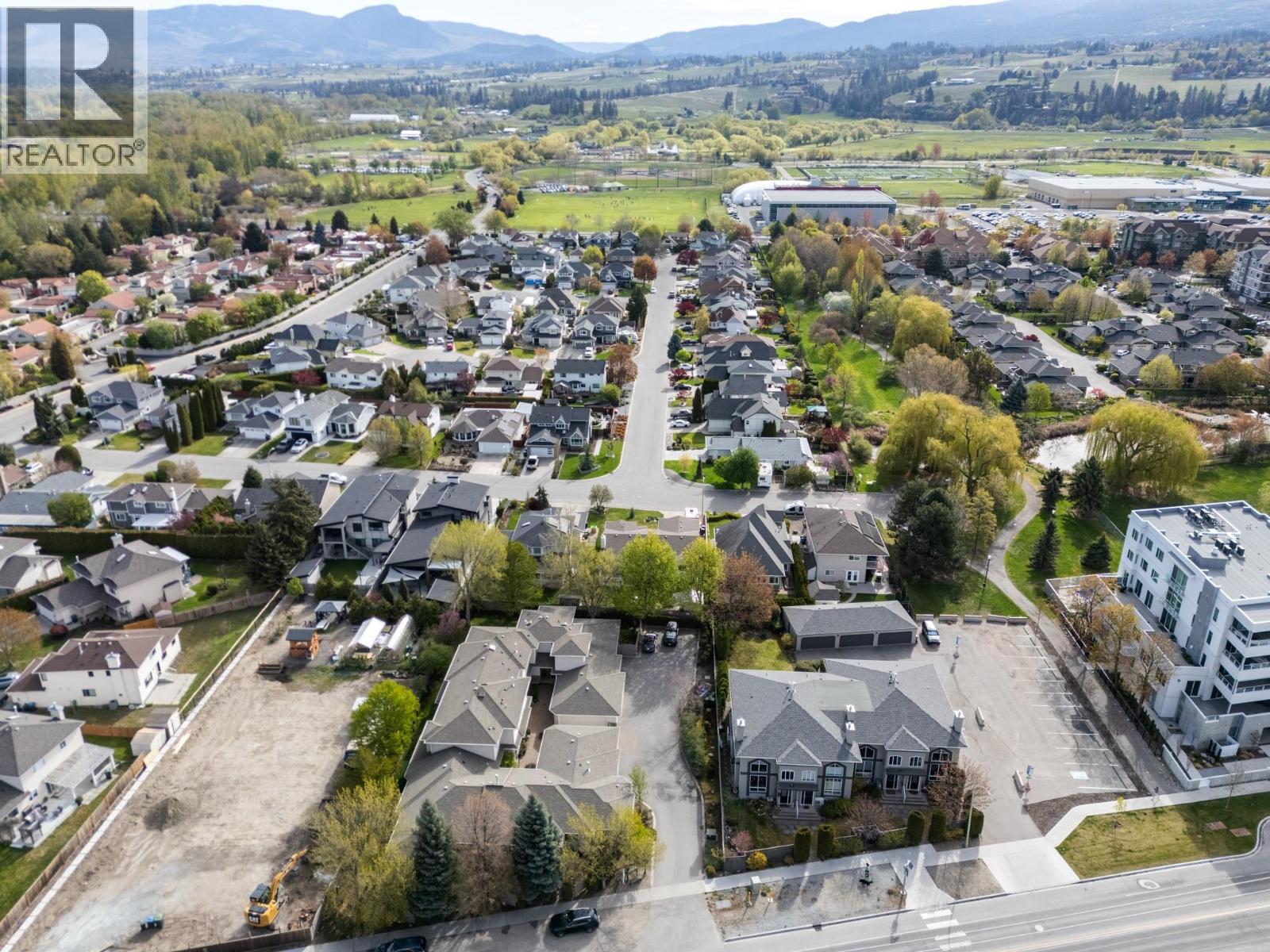 103 4049 Lakeshore Road, Kelowna