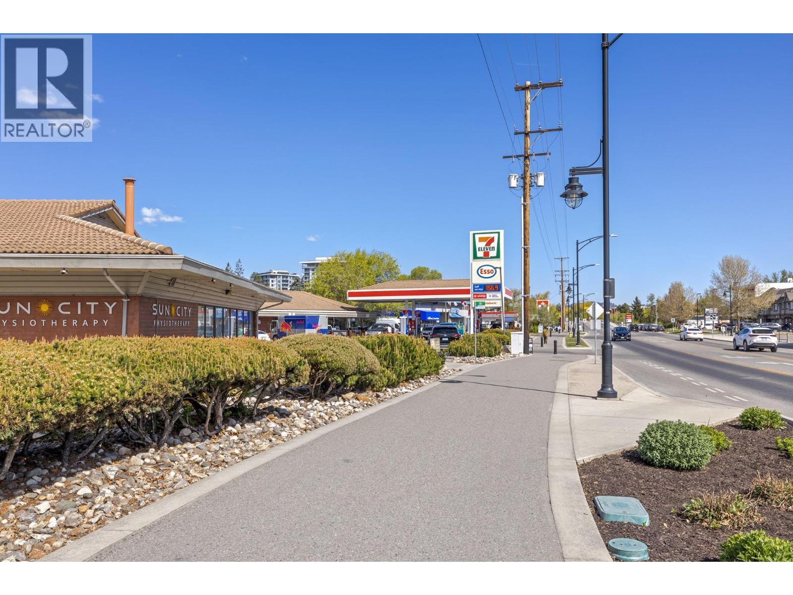 103 4049 Lakeshore Road, Kelowna