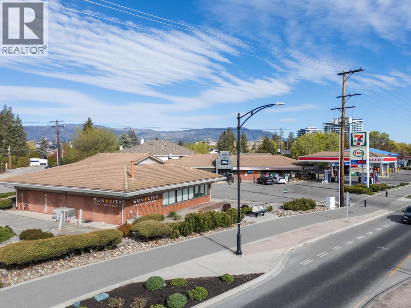 103 4049 Lakeshore Road, Kelowna