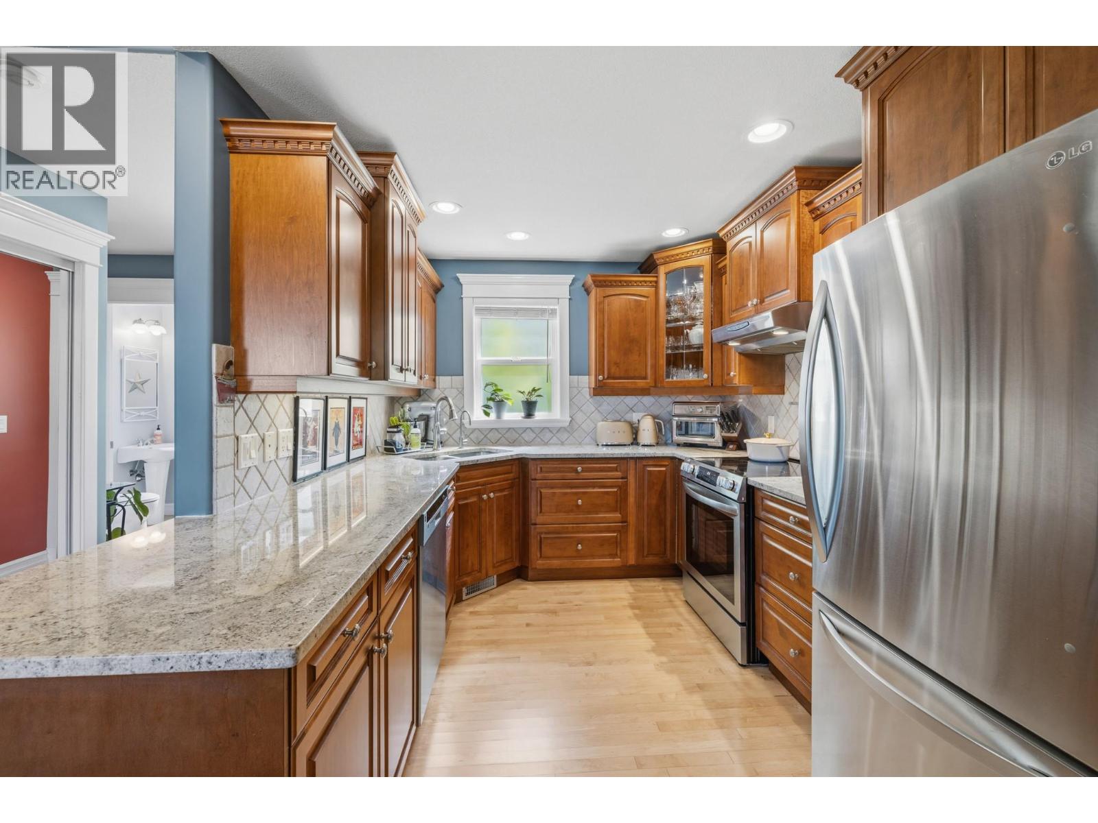 103 4049 Lakeshore Road, Kelowna