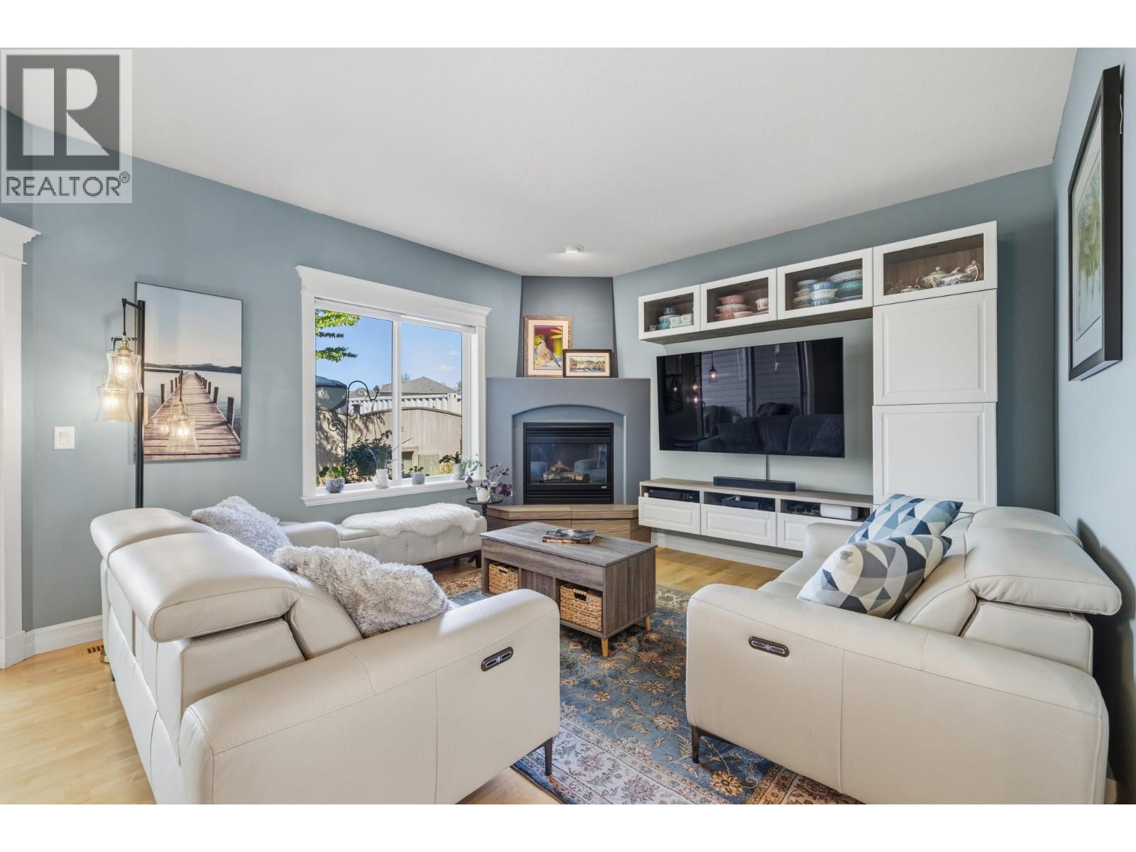 103 4049 Lakeshore Road, Kelowna