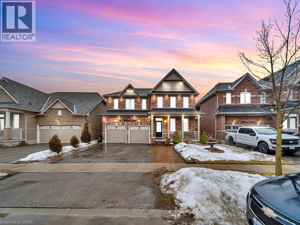 35 WILMOT Road - 1