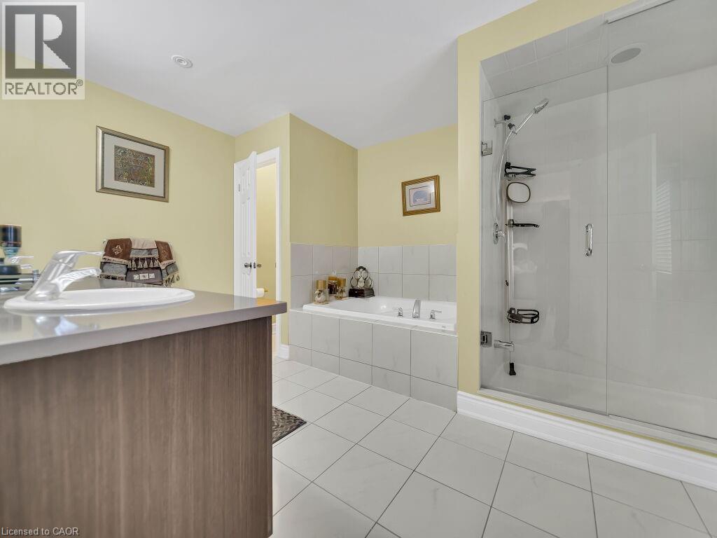 35 WILMOT Road - 29