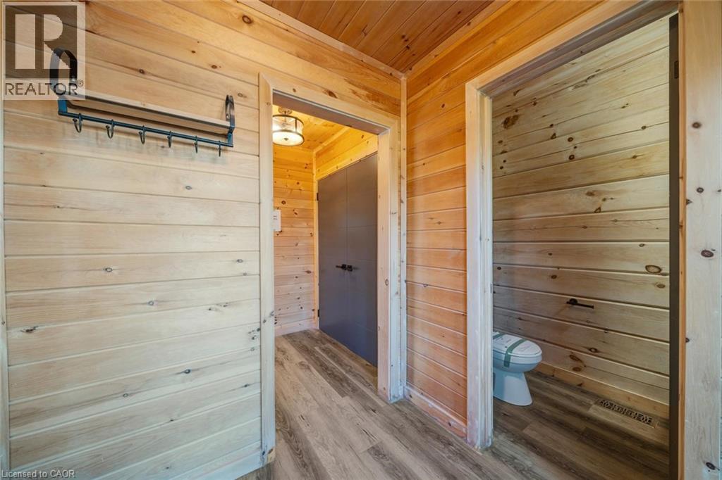 33 LAIRD Drive - 5