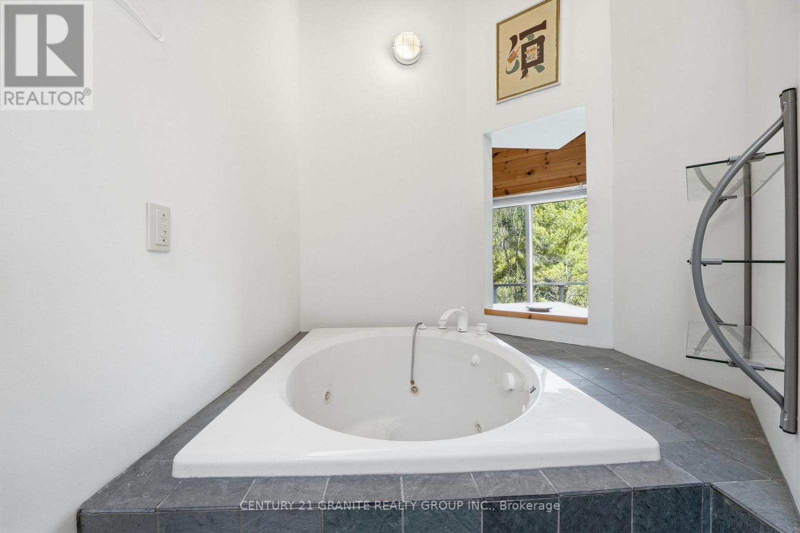 11 SUMAC COURT - 20