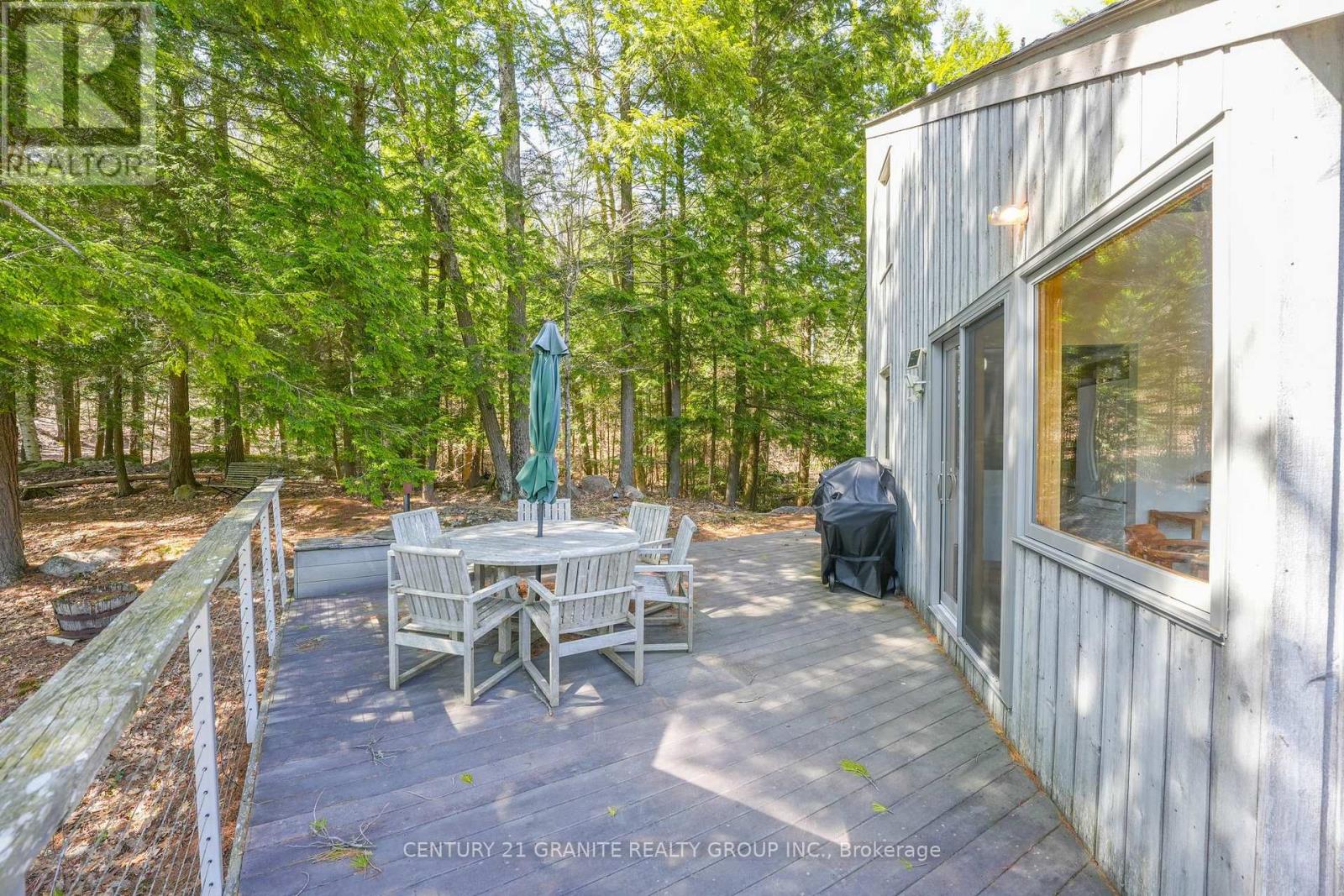 11 SUMAC COURT - 36