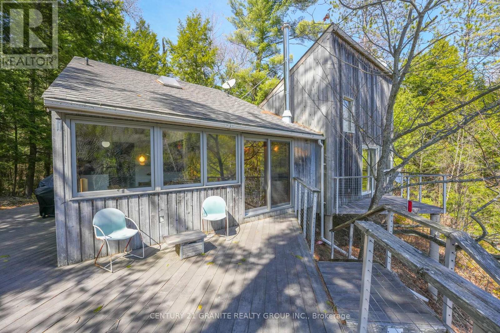 11 SUMAC COURT - 37