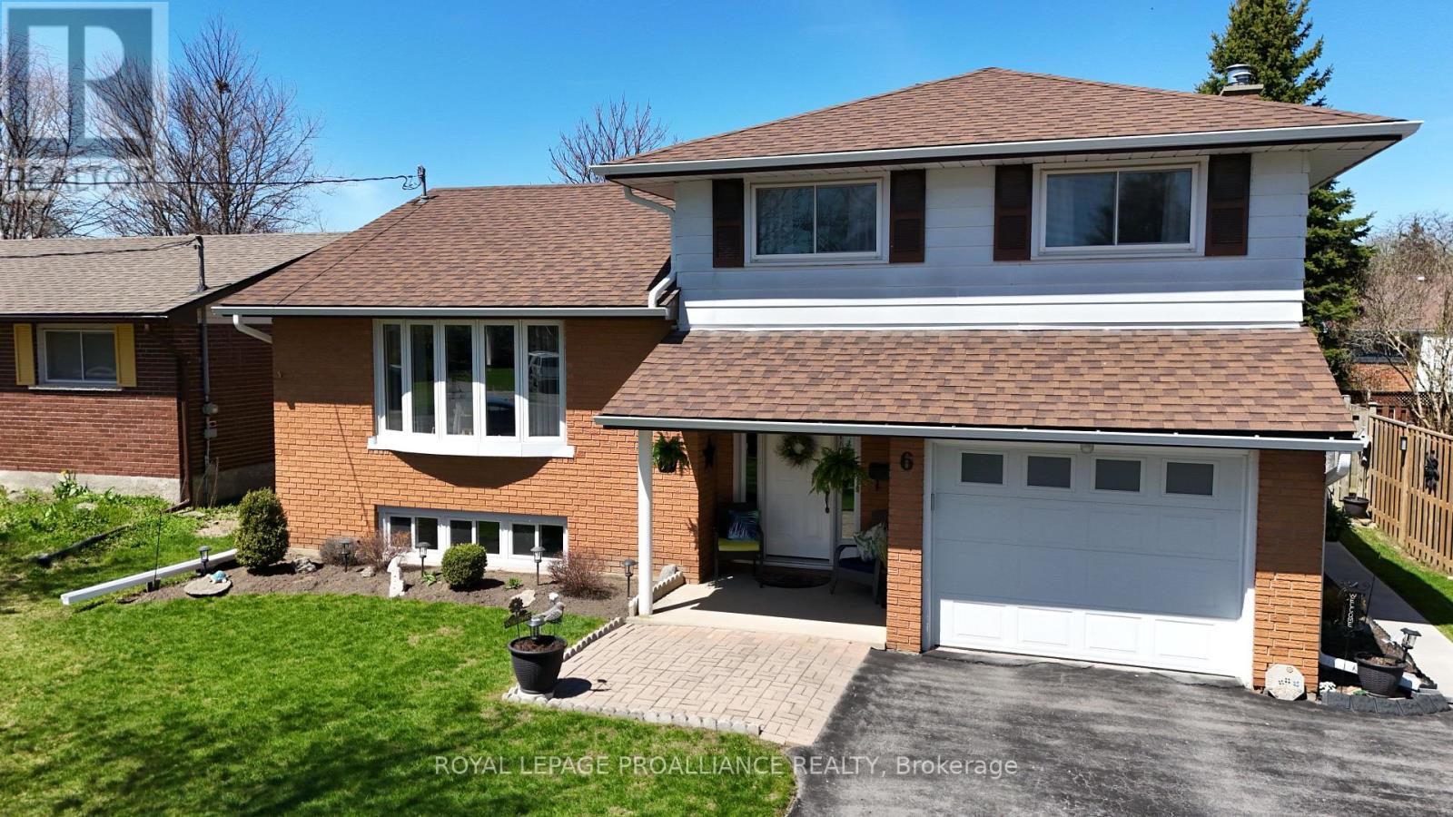 6 RICHMOND GROVE - Image 2