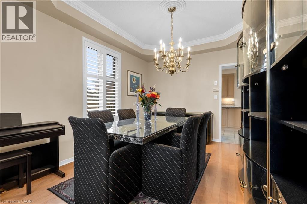 2141 WOODGATE Drive, Oakville, Ontario, L6M4E1 — Photo 4