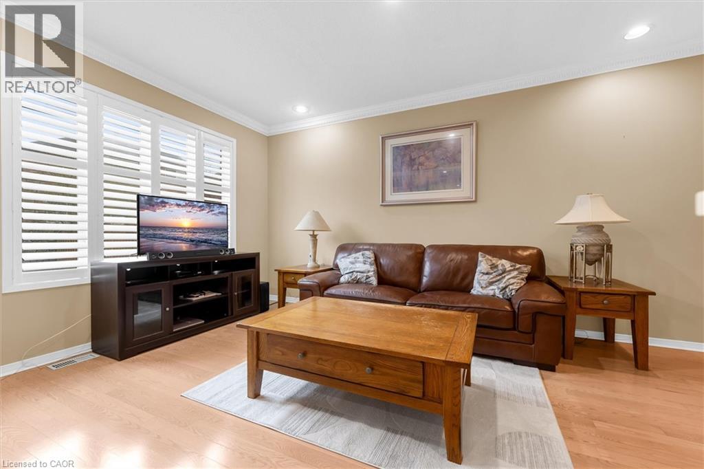 2141 WOODGATE Drive, Oakville, Ontario, L6M4E1 — Photo 9