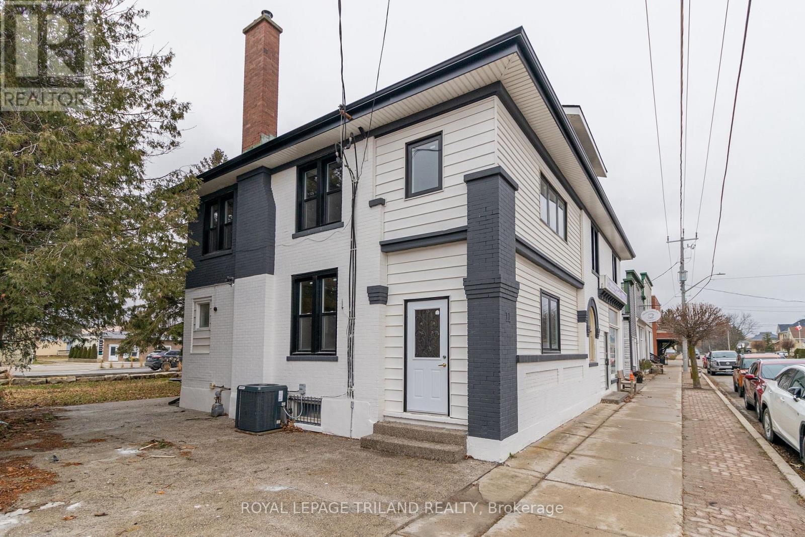 11 GOSHEN STREET N - 9