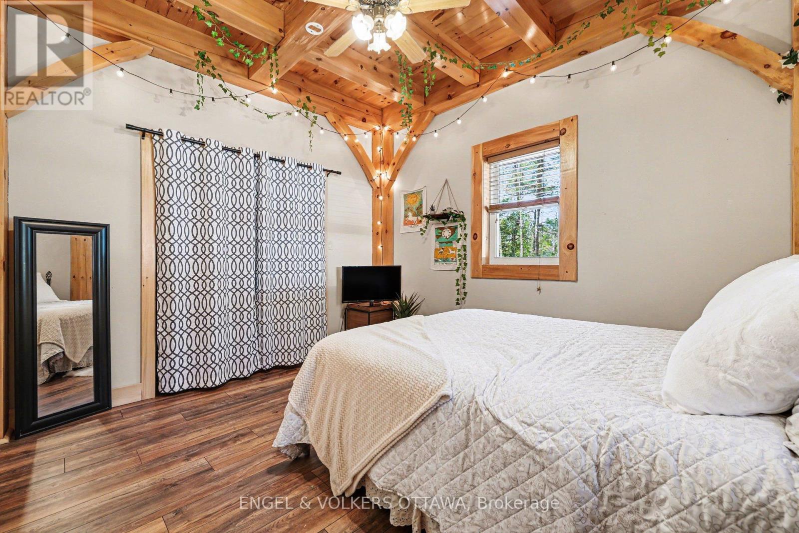 1244 MARSHALL LANE - 21