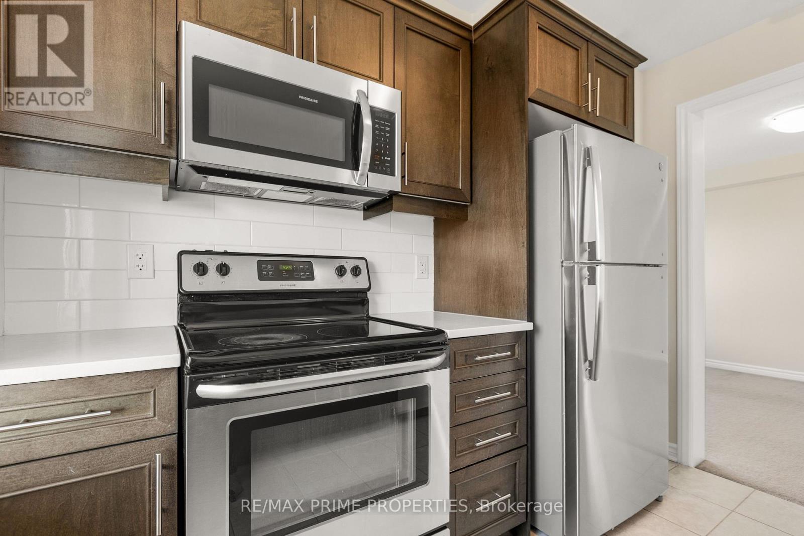 101 HELENIUM LANE - 15