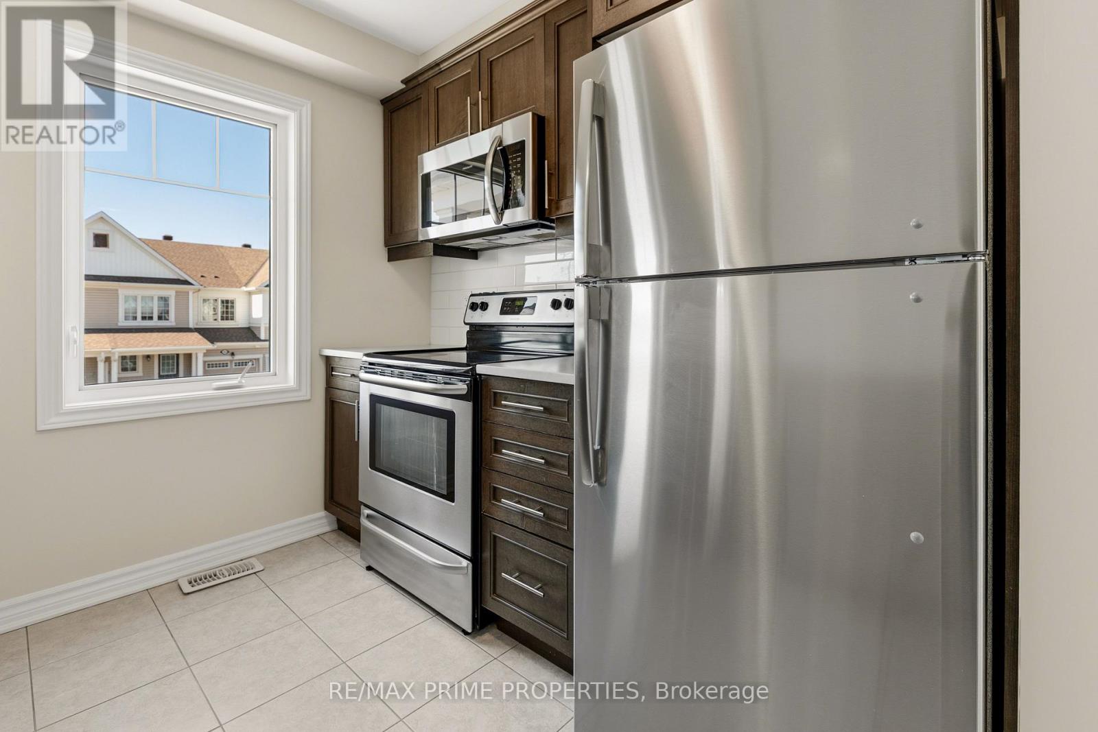 101 HELENIUM LANE - 16
