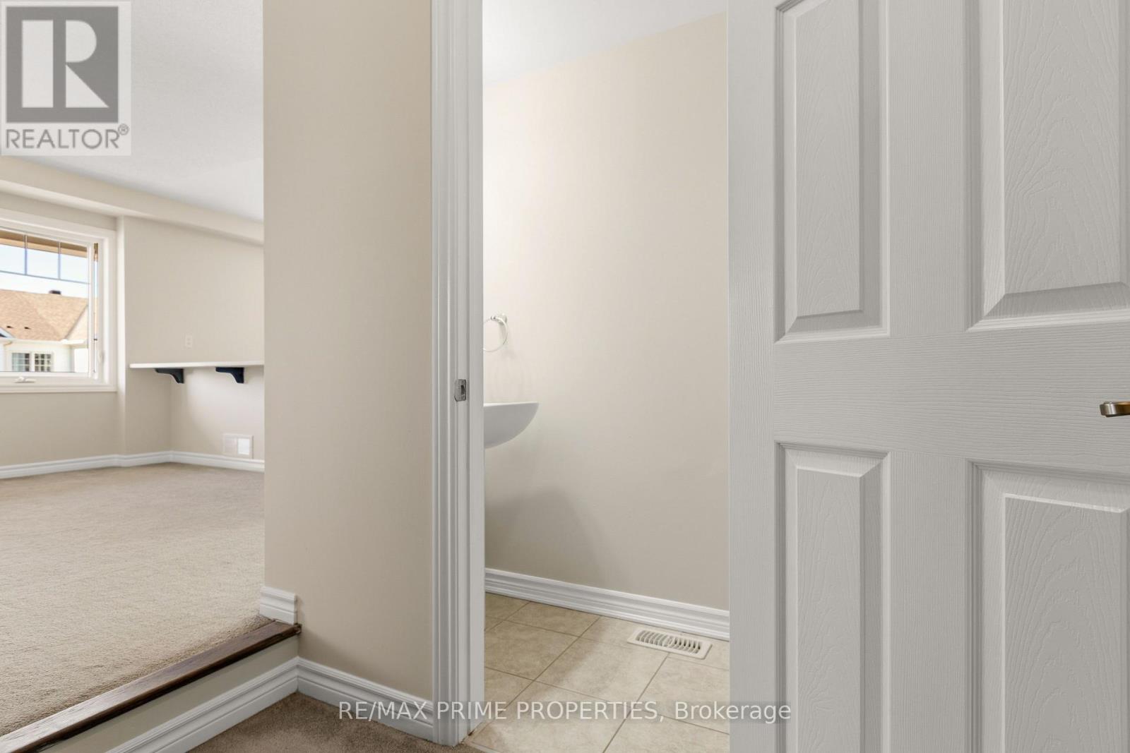 101 HELENIUM LANE - 7