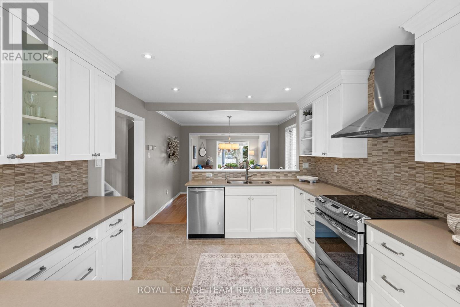 195 WALDEN DRIVE - 12