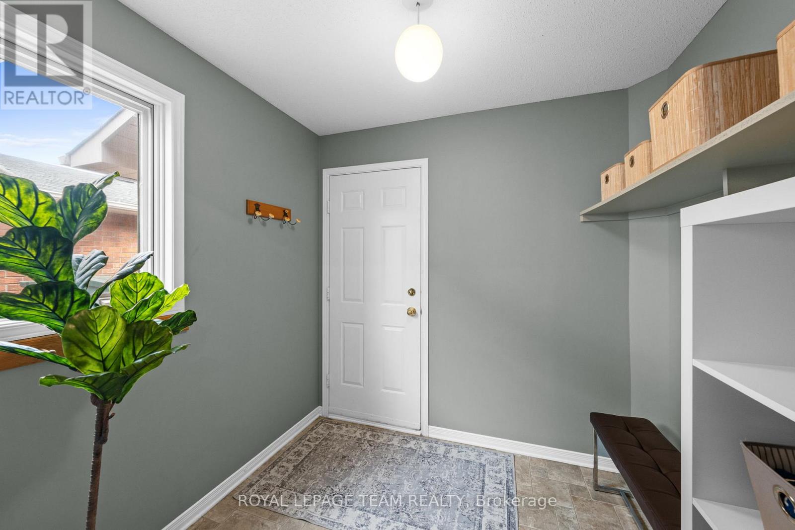 195 WALDEN DRIVE - 19