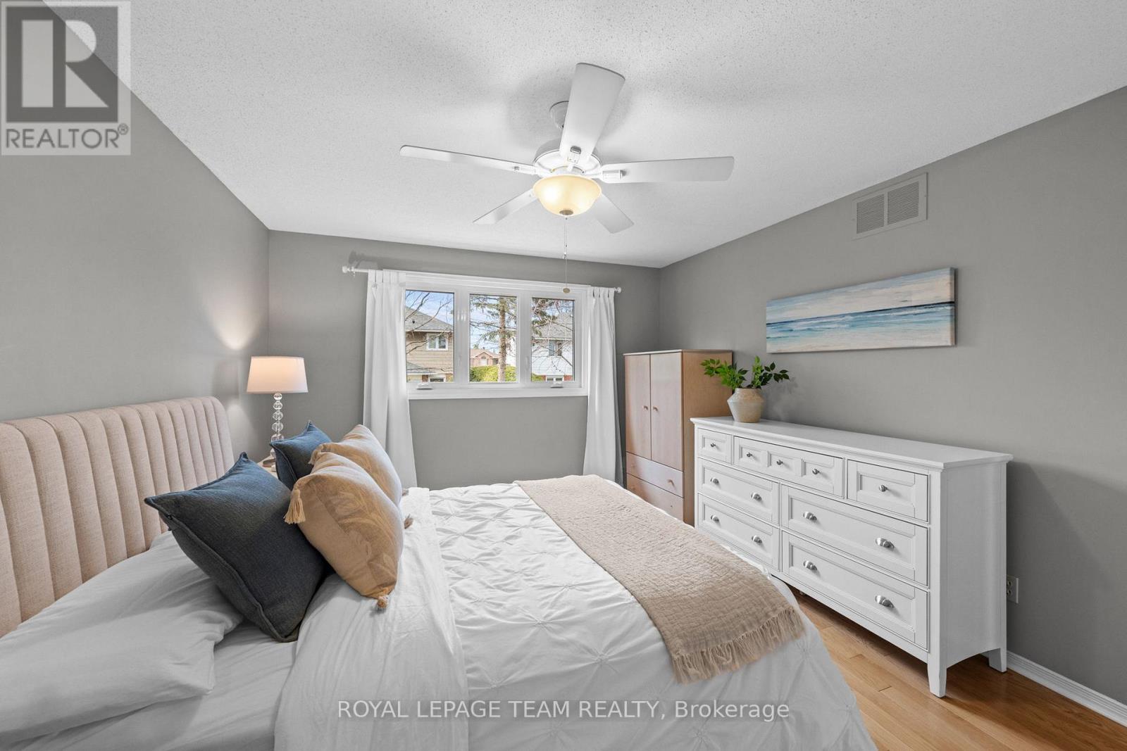 195 WALDEN DRIVE - 22