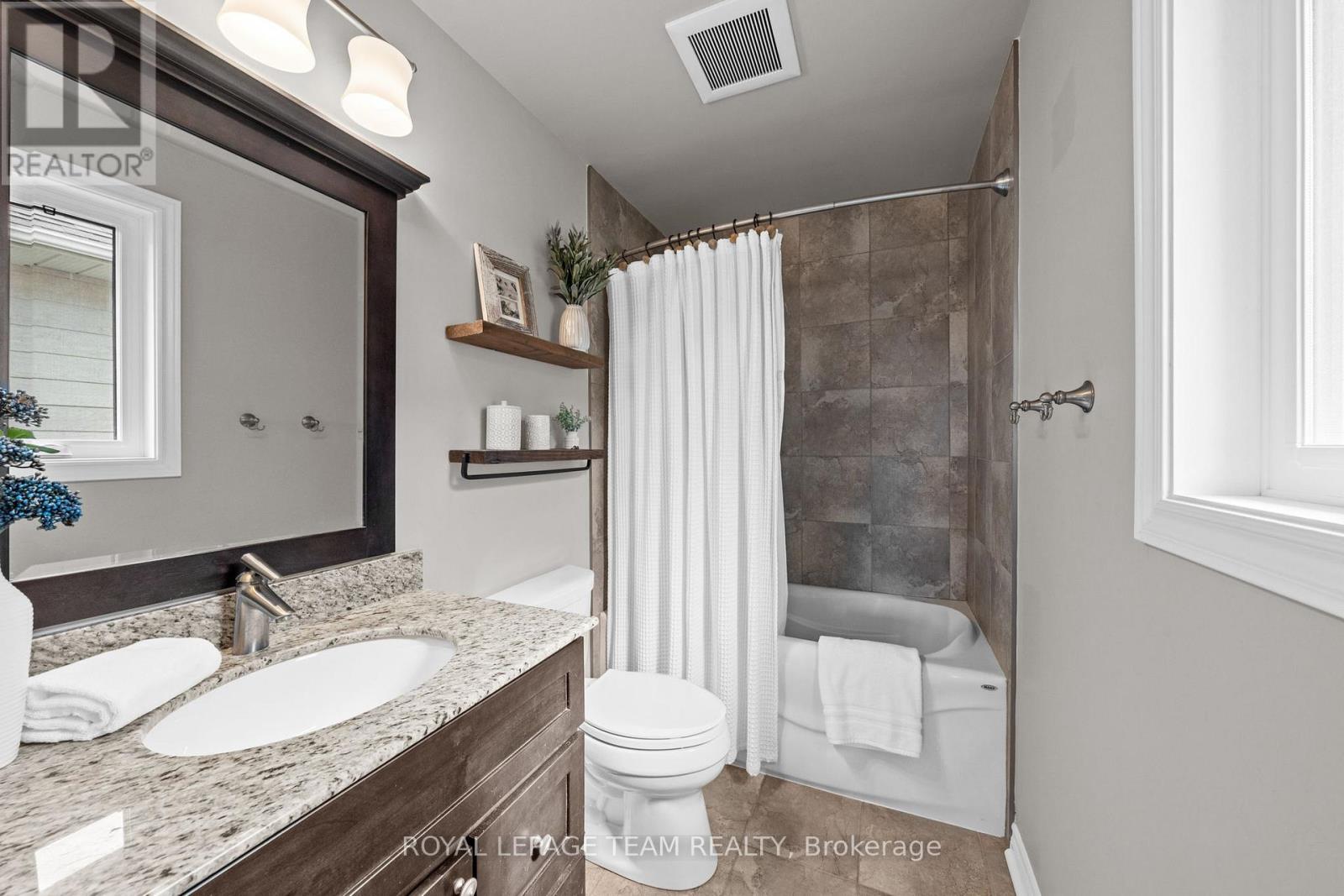 195 WALDEN DRIVE - 24
