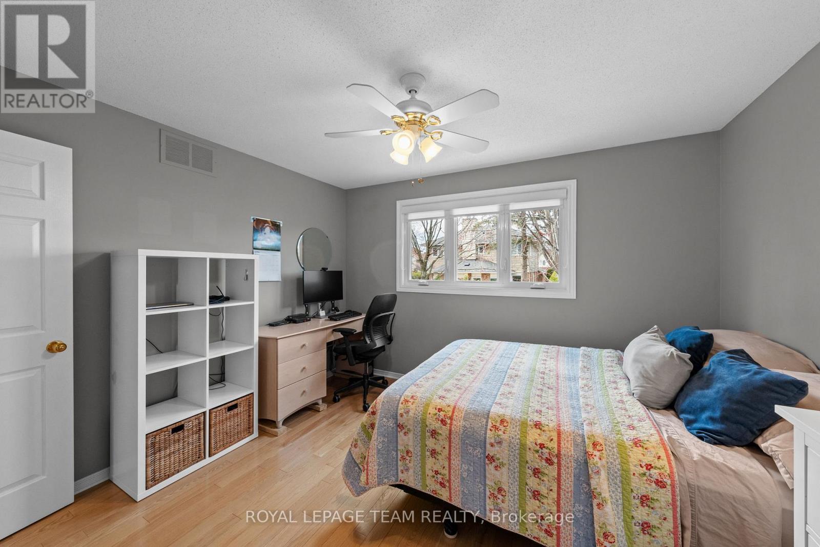 195 WALDEN DRIVE - 26