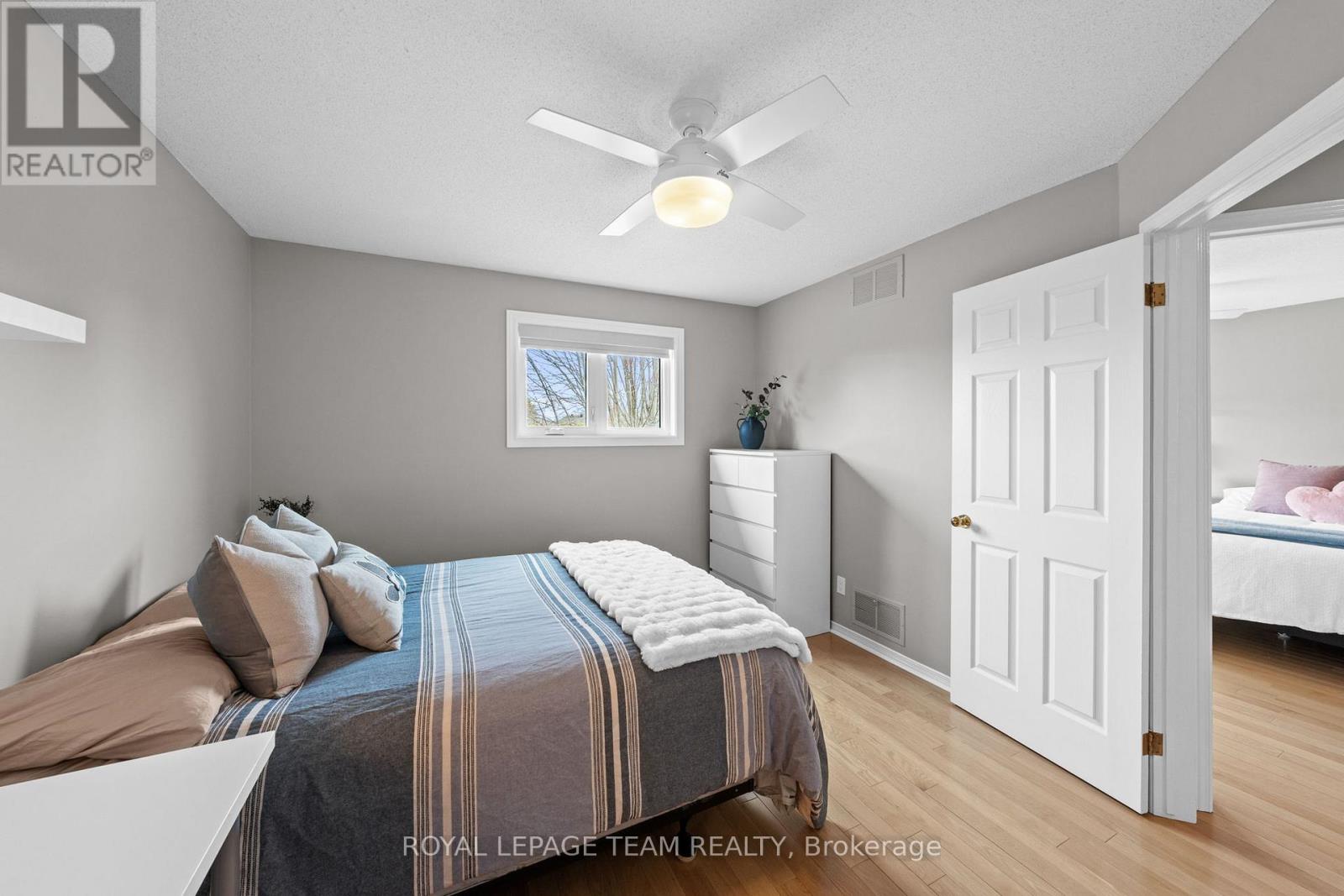195 WALDEN DRIVE - 30