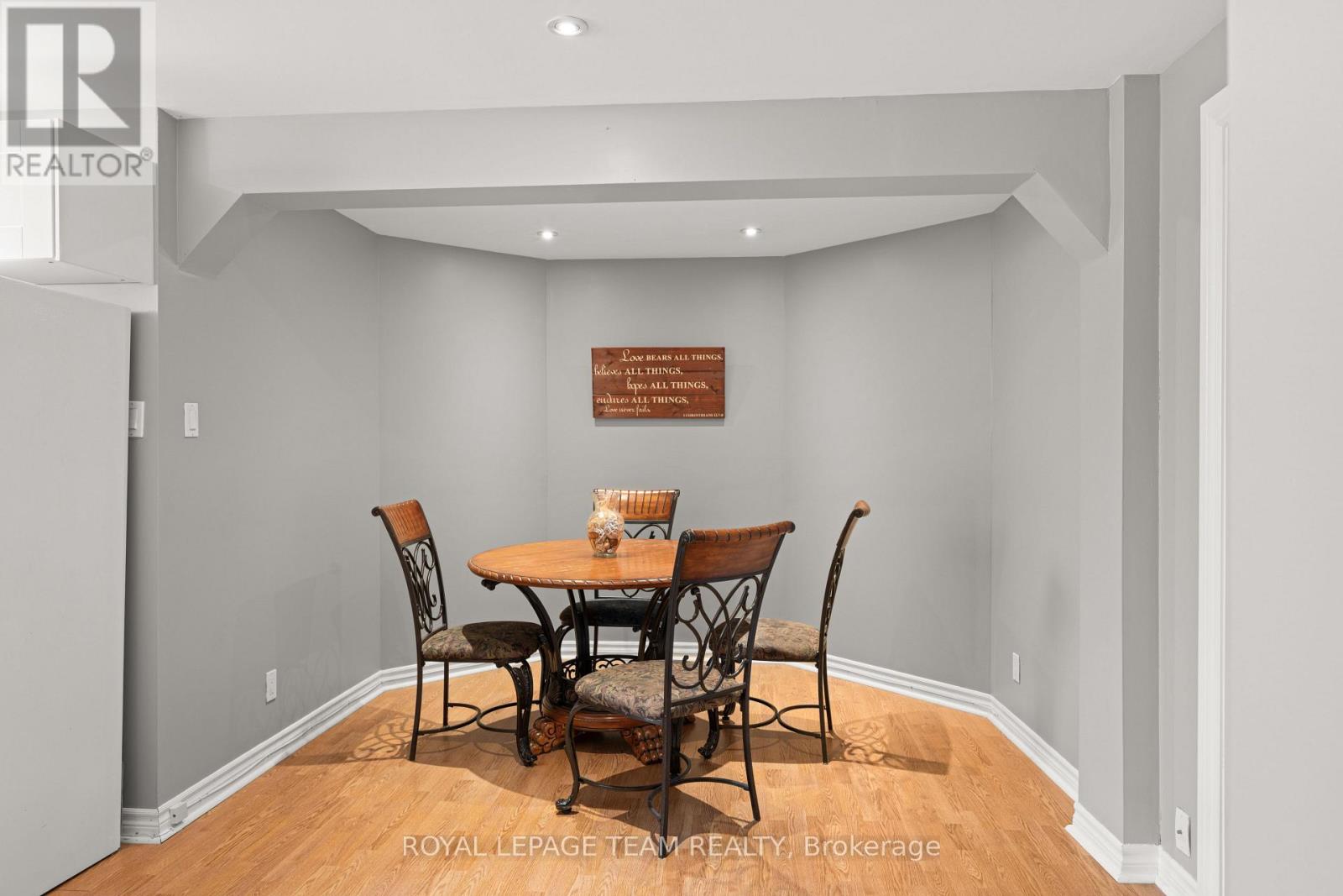 41 BLACKSHIRE CIRCLE - 30