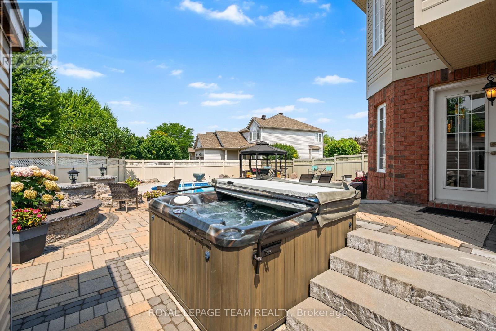 41 BLACKSHIRE CIRCLE - 33