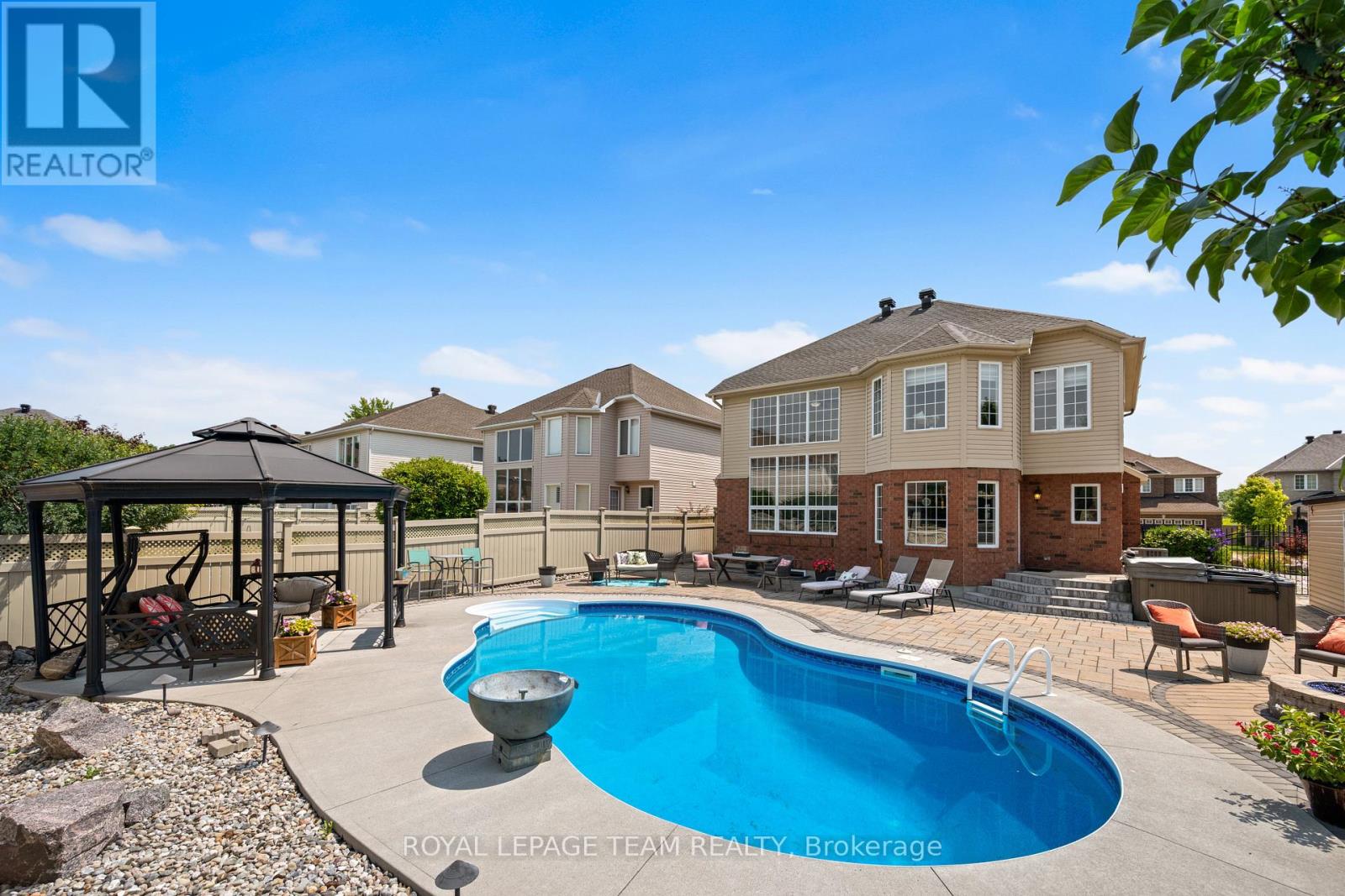 41 BLACKSHIRE CIRCLE - 35