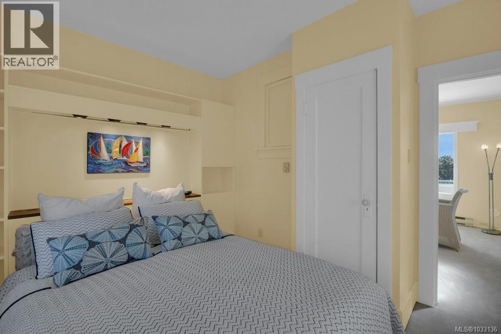 309 King George Terr, Oak Bay