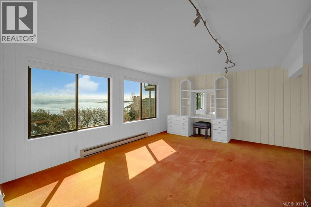 309 King George Terr, Oak Bay