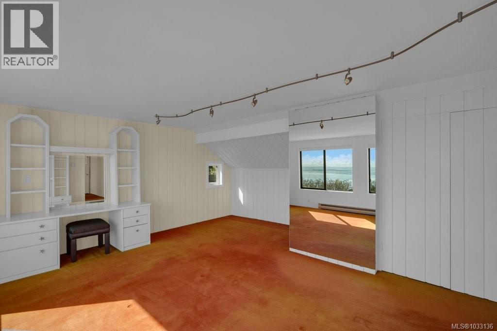 309 King George Terr, Oak Bay